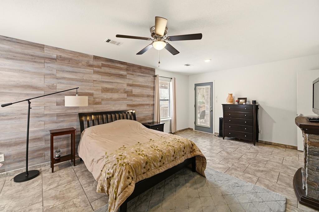561 Other Property Photo 23