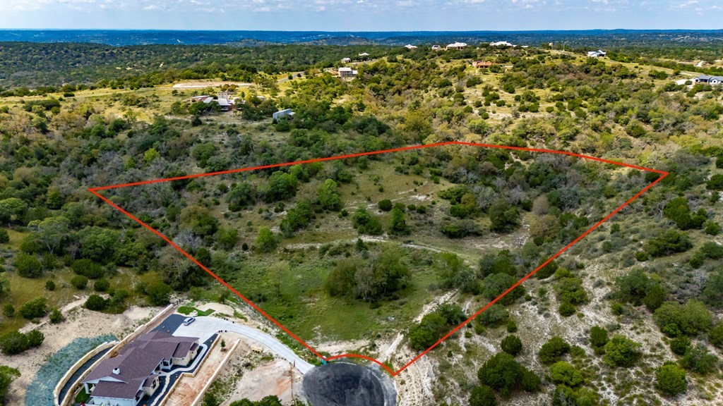 130 Dripping Spring Property Photo 9