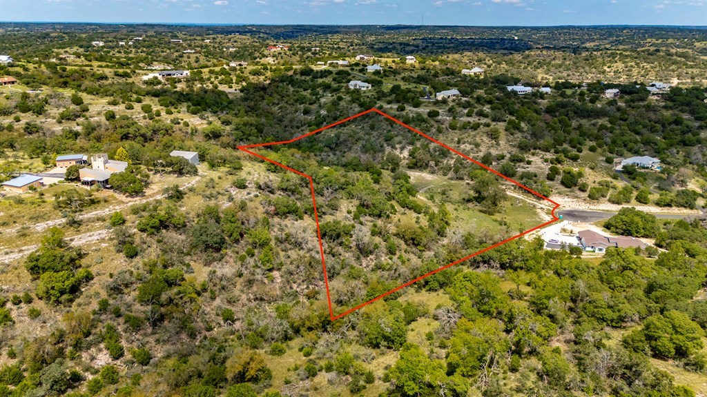 130 Dripping Spring Property Photo 10