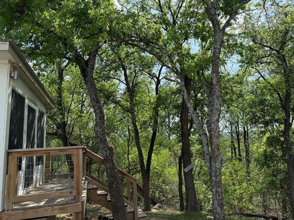 2915 Riverside Dr Property Photo 22