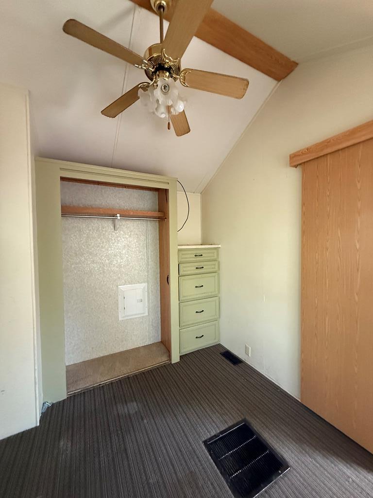 2915 Riverside Dr Property Photo 30