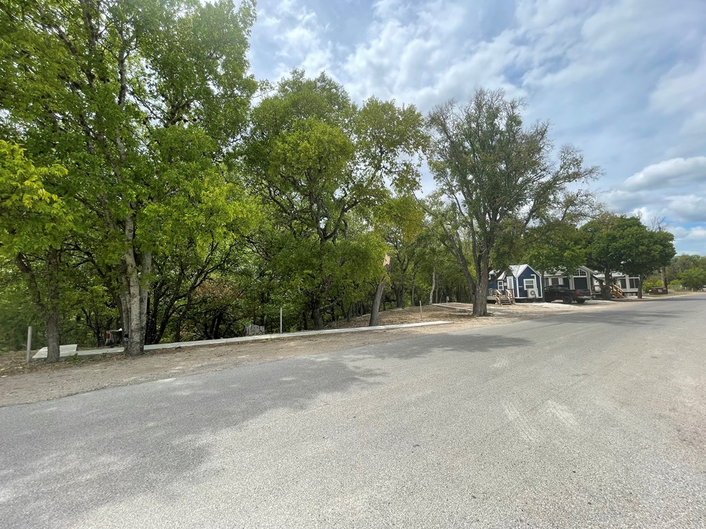 2915 Riverside Dr Property Photo 37