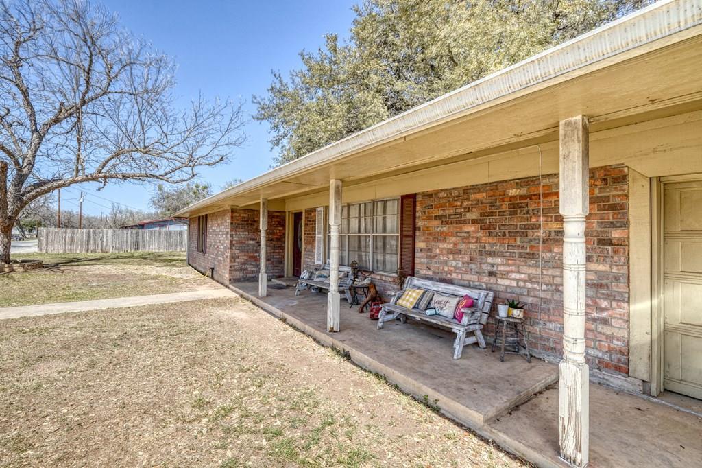 36 Pecan Dr Property Photo 3