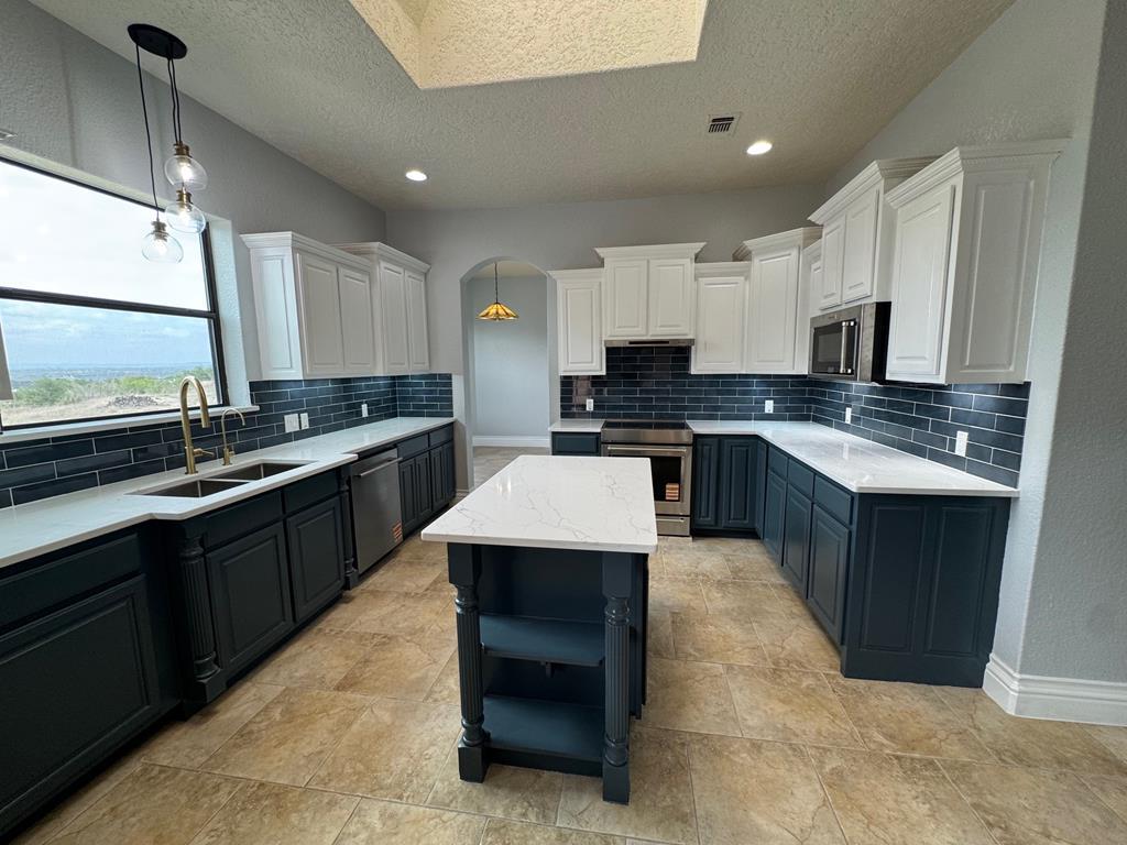 443 Bridlegate Blvd Property Photo 1