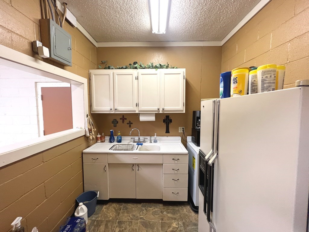 1412 Broadway St Property Photo 13