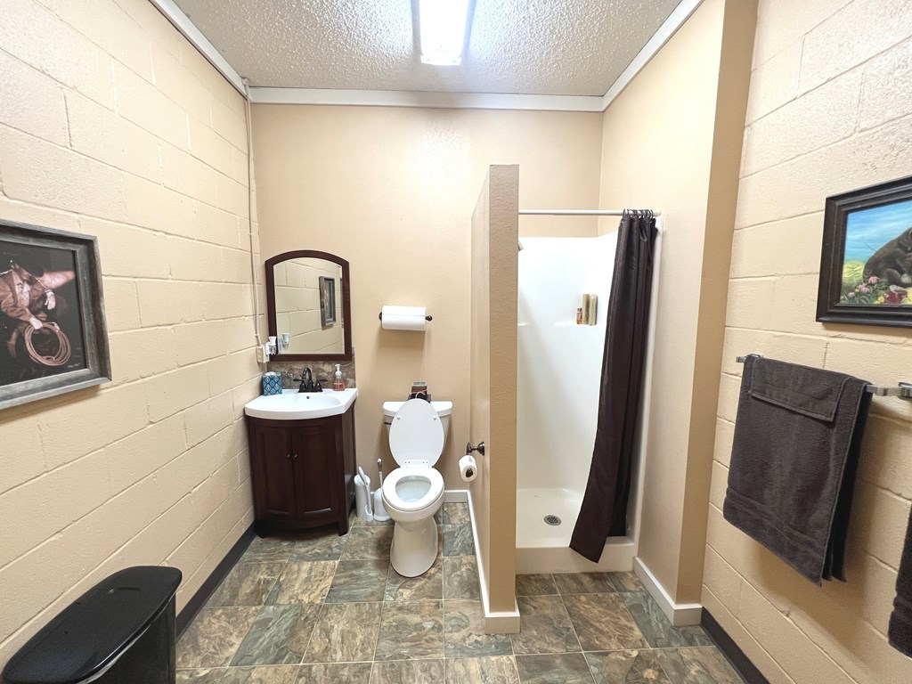 1412 Broadway St Property Photo 14