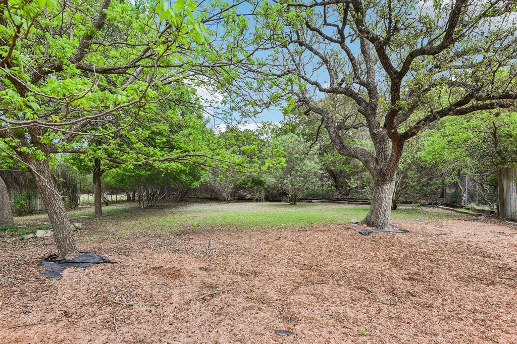 1310 Warbler Dr Property Photo 21