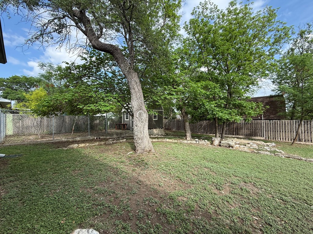 117 Spanish Oak Lane Property Photo 7