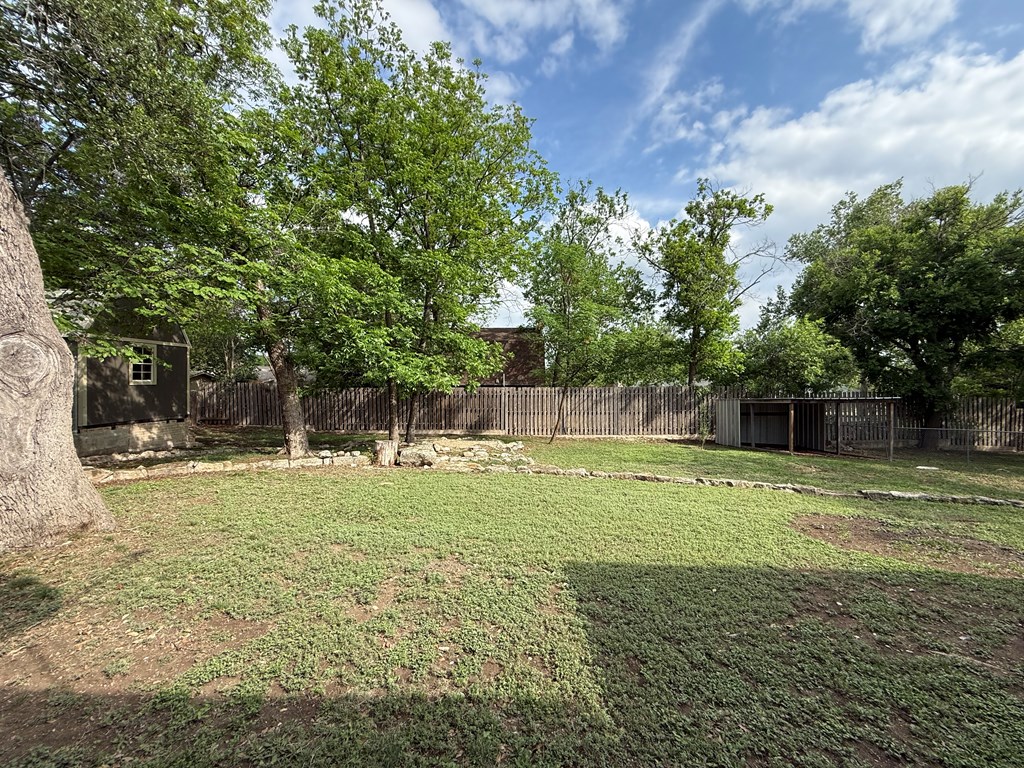 117 Spanish Oak Lane Property Photo 8