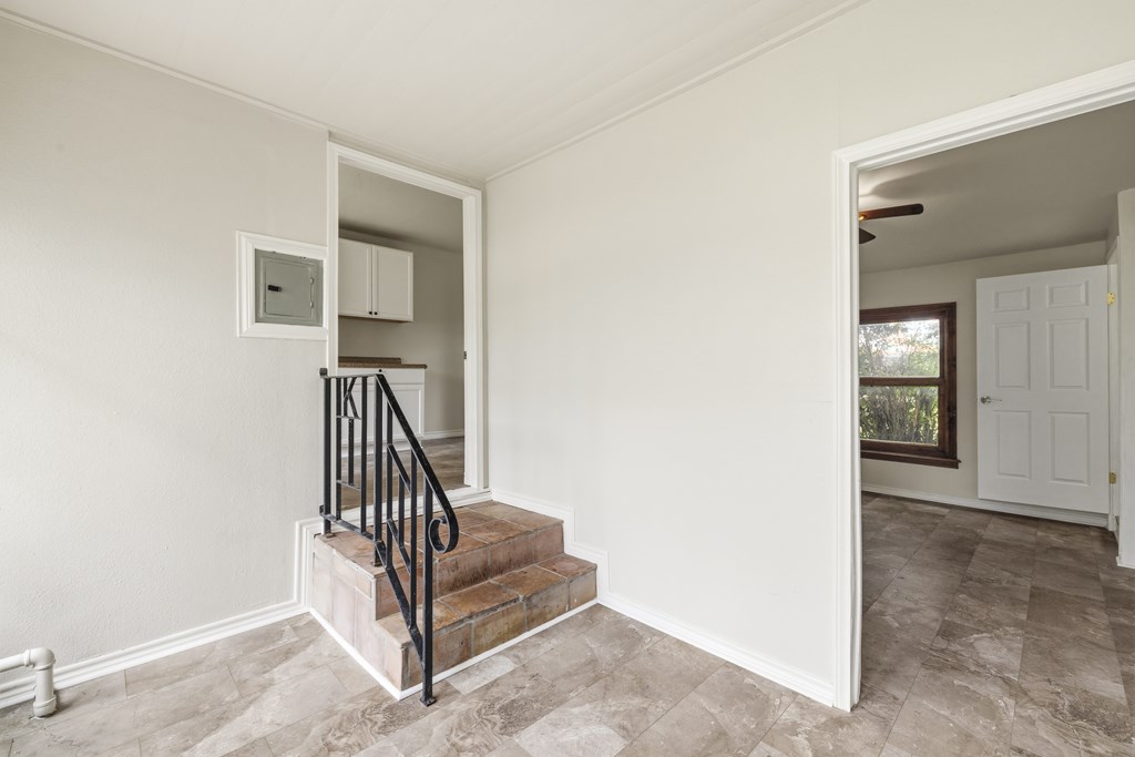 111 Lewis Rd Property Photo 15