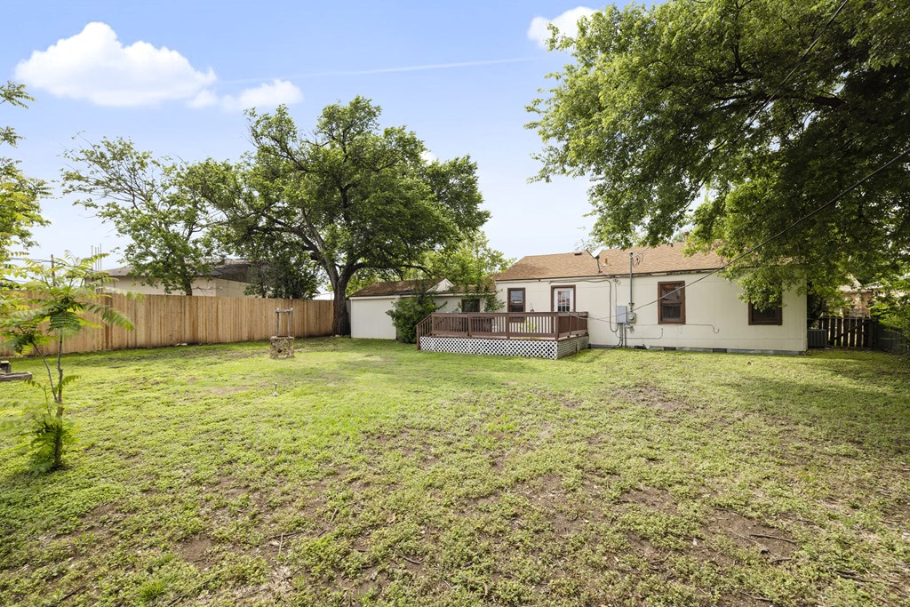 111 Lewis Rd Property Photo 26