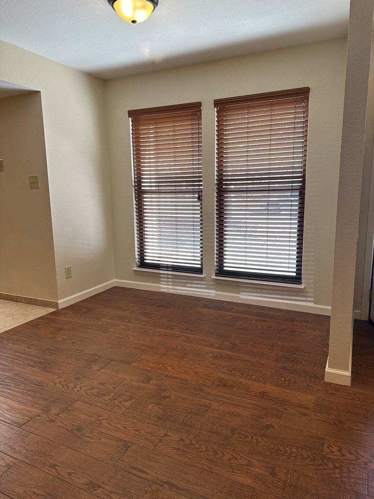 1900b West Lane Property Photo 7