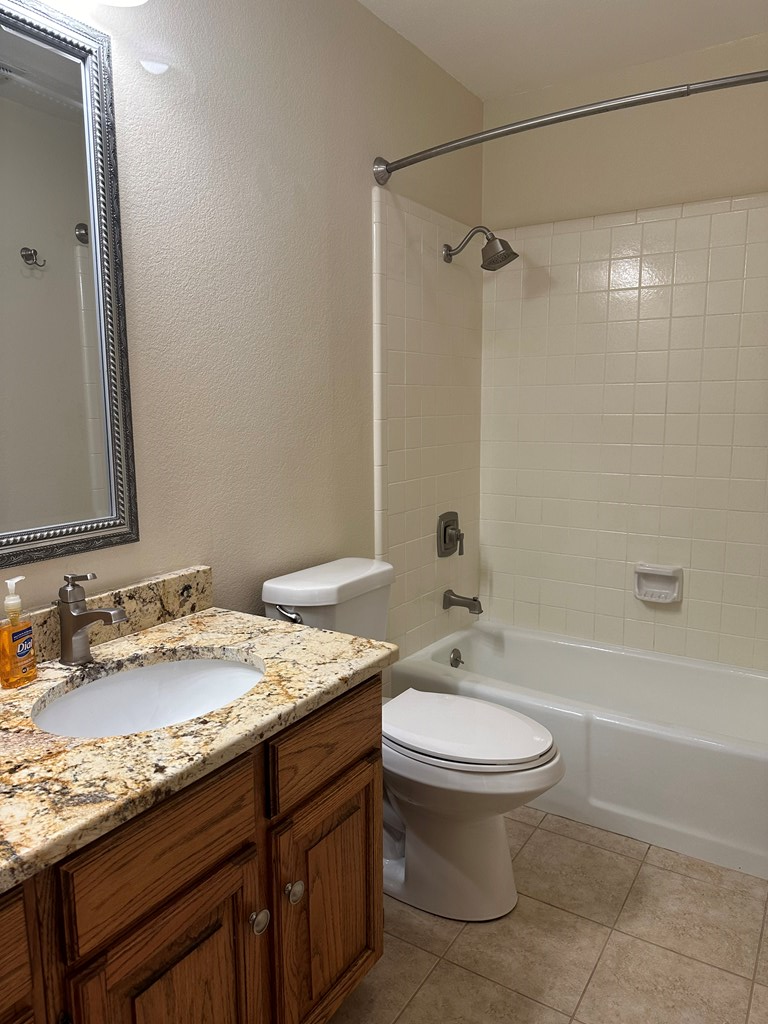 1900b West Lane Property Photo 8