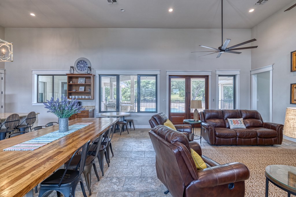 152 Tequila Sunrise Property Photo 11