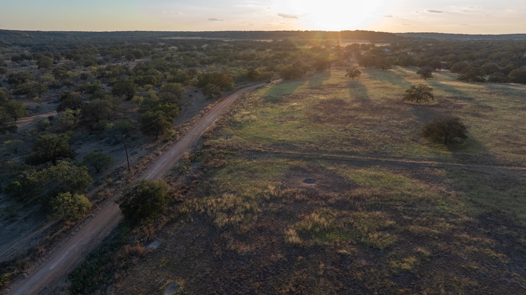124502 Property Photo 21