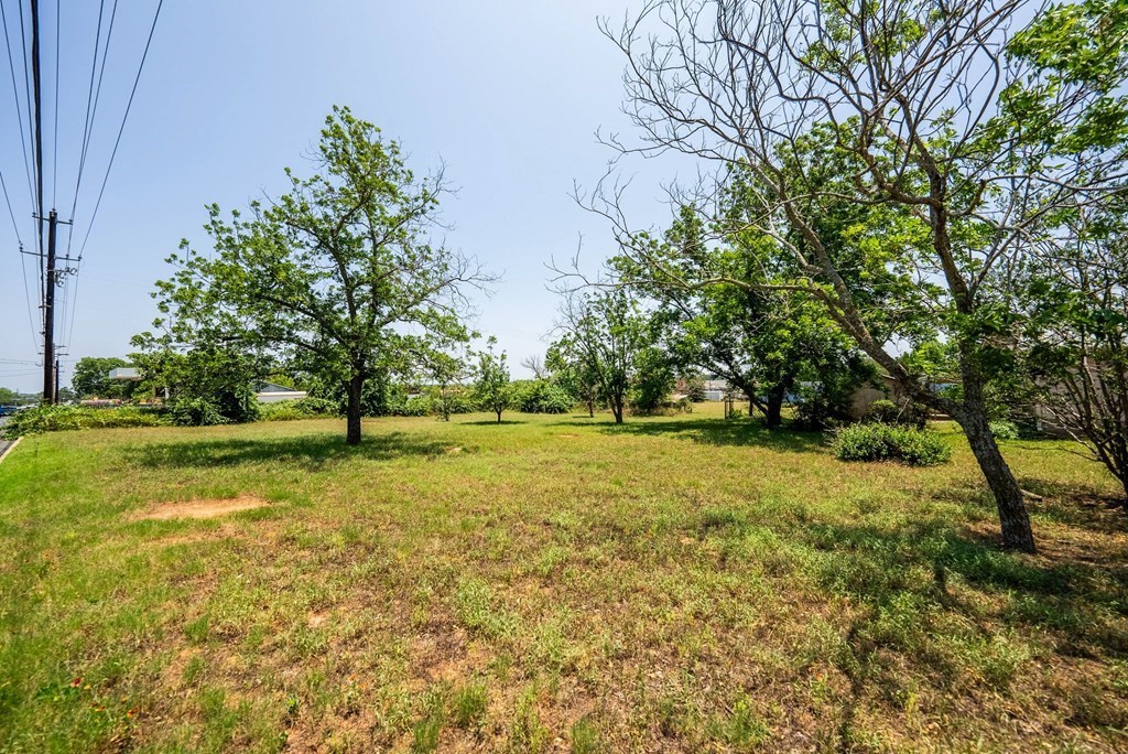 201 E Highway St Property Photo 32