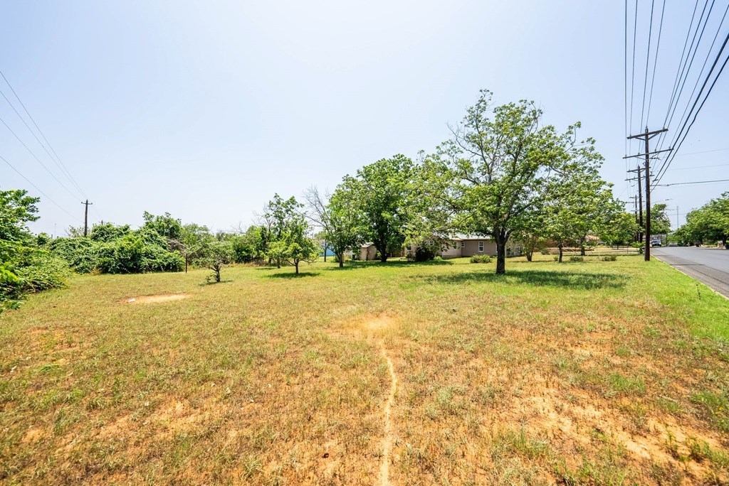 201 E Highway St Property Photo 33