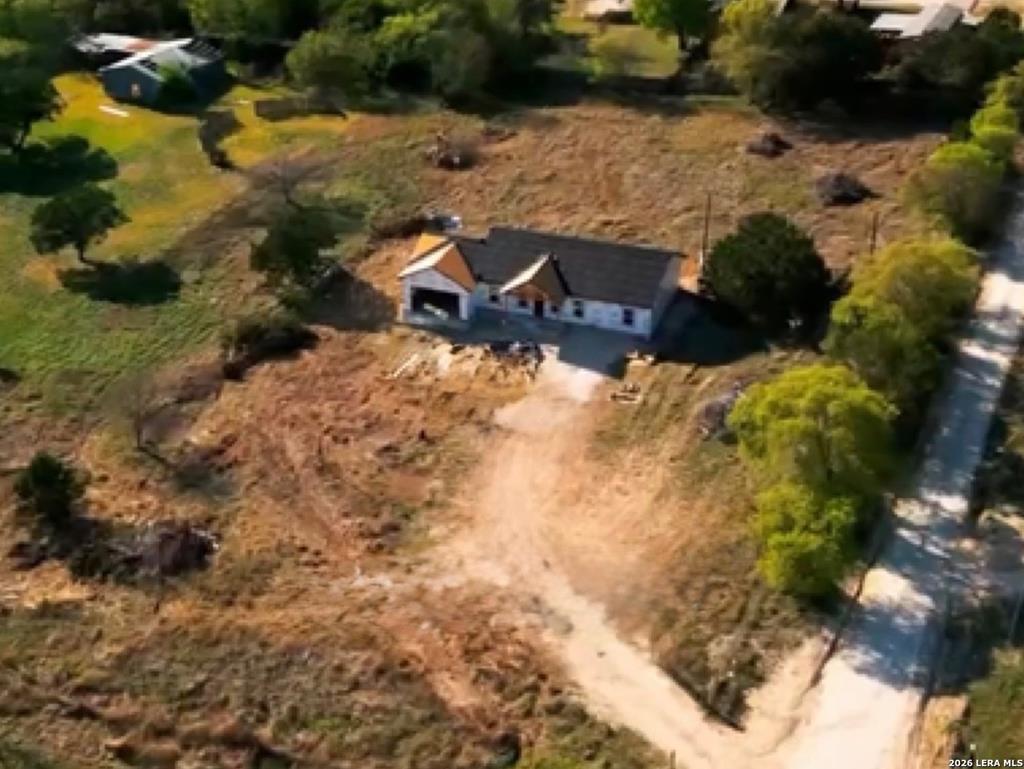 106 Valley Oaks Property Photo 1