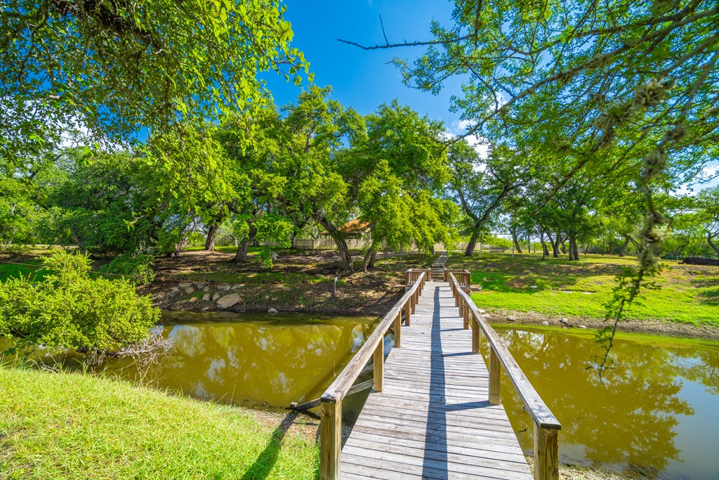 124628 Property Photo 14
