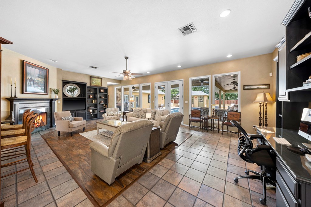516 Winged Foot Lane Property Photo 8