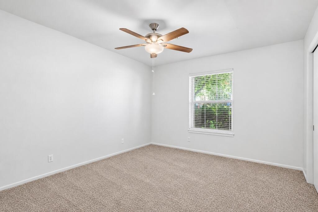705 Overhill Dr Property Photo 20