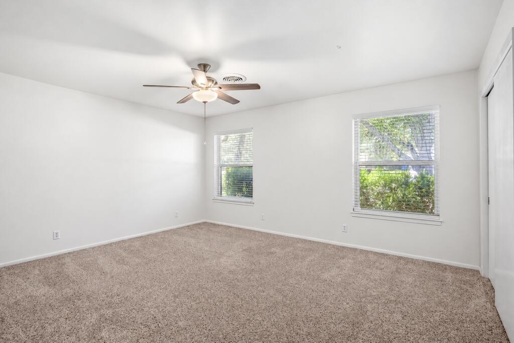 705 Overhill Dr Property Photo 21