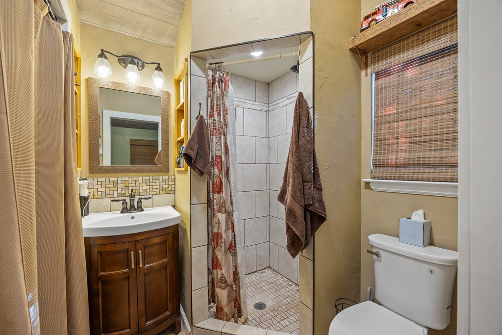 181 Dingley View Property Photo 28