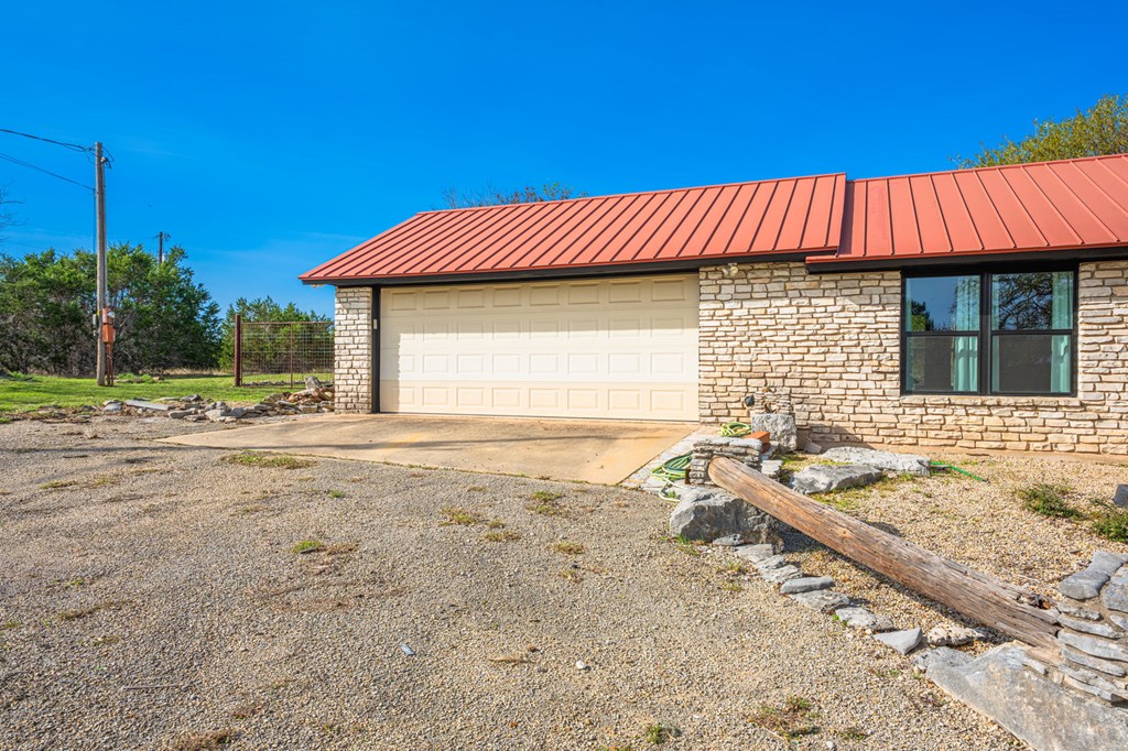 377 Shin Oak Way Property Photo 33