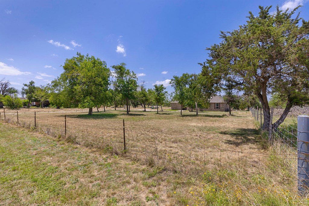 143 Michael Dr Property Photo 24