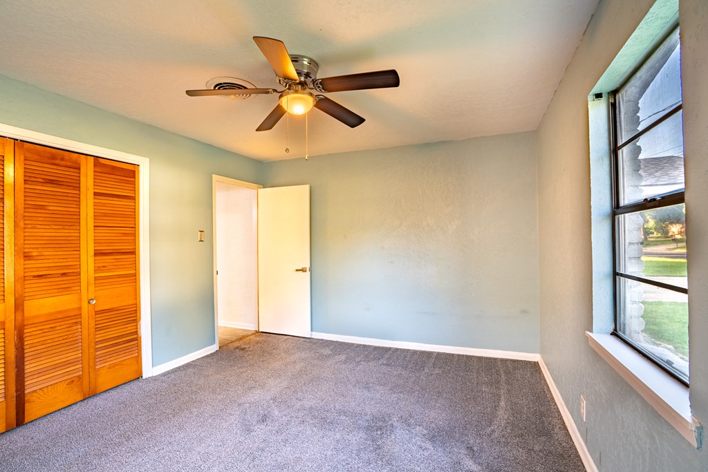 1107 Donna Kay Dr Property Photo 19