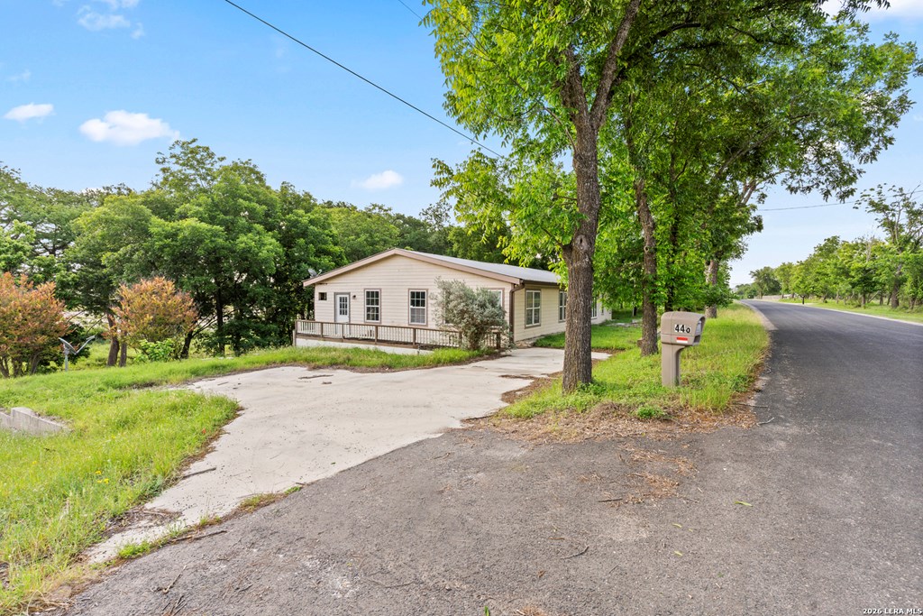446 Wharton Rd Property Photo 2
