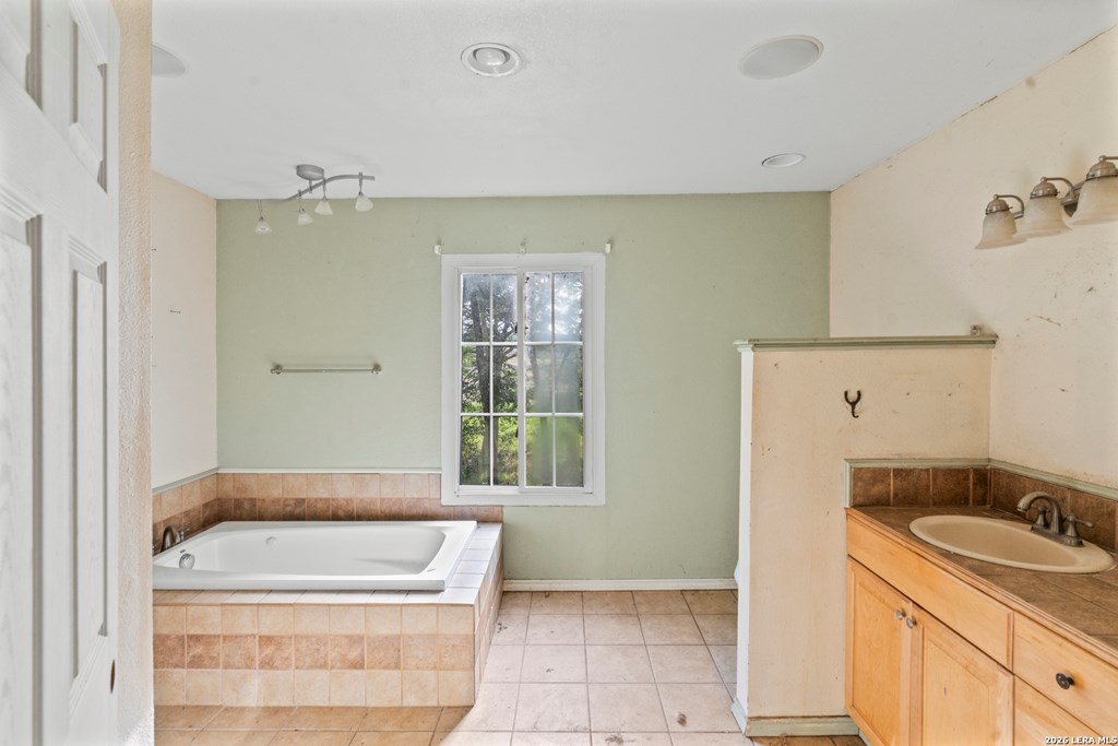 446 Wharton Rd Property Photo 8