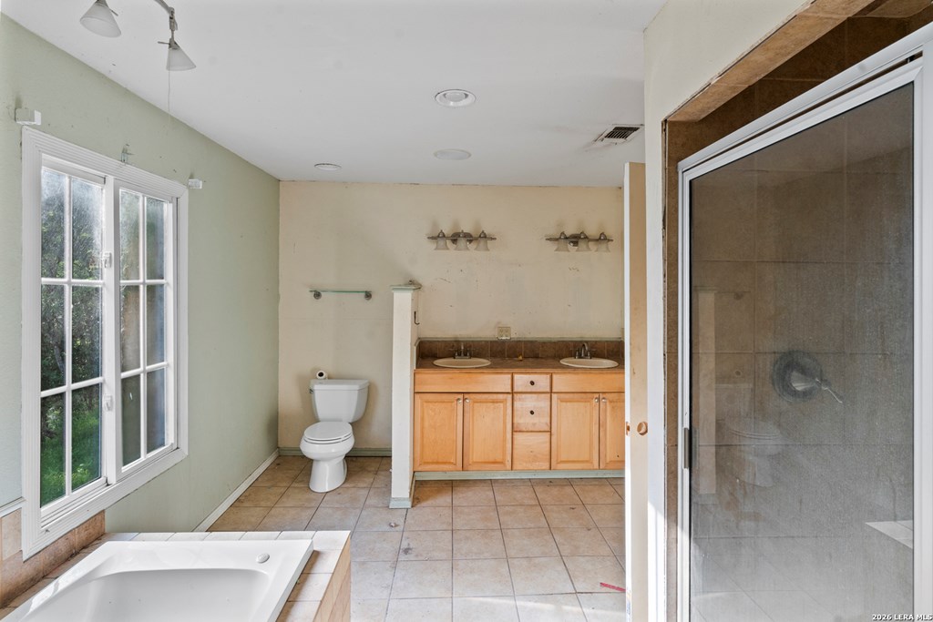 446 Wharton Rd Property Photo 10