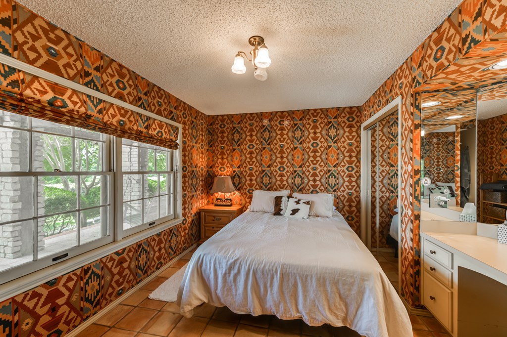124863 Property Photo 16