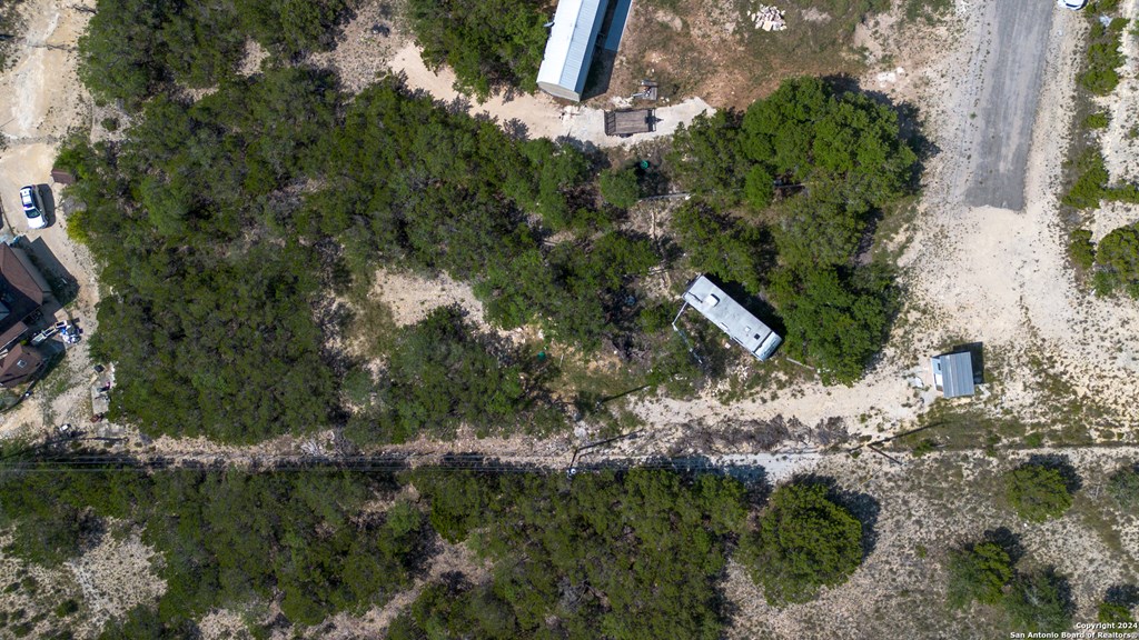 124883 Property Photo 6