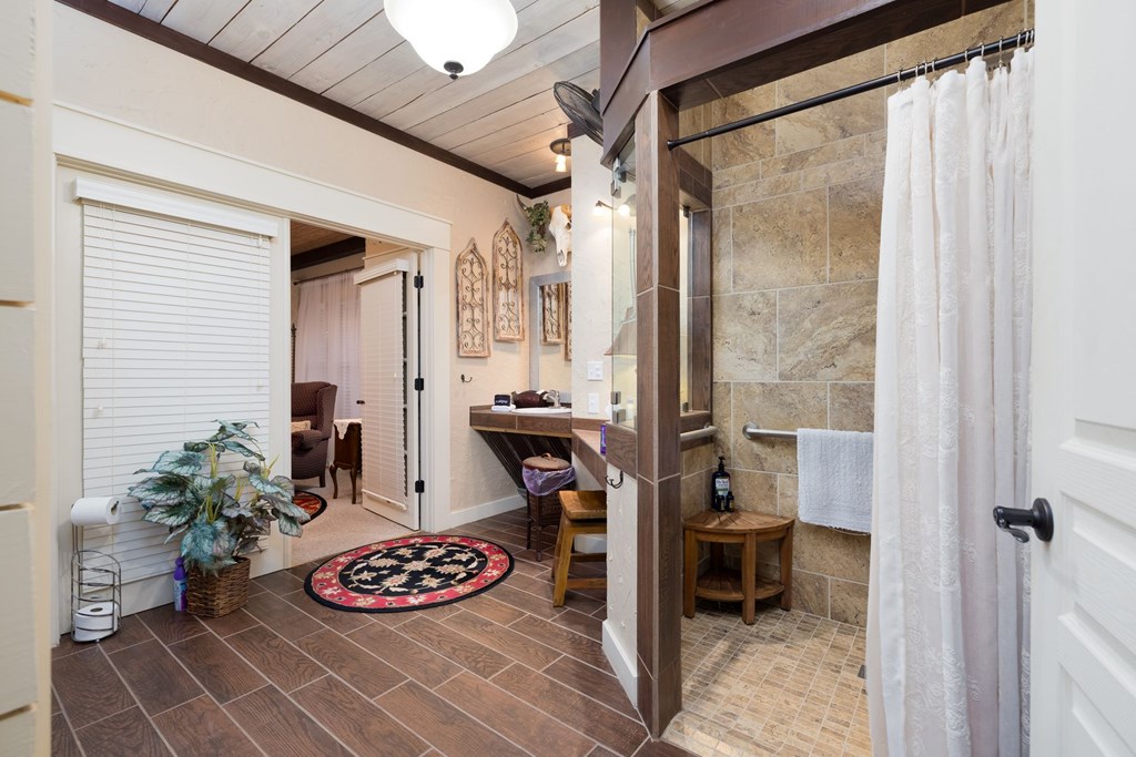 504 Tivy St Property Photo 55