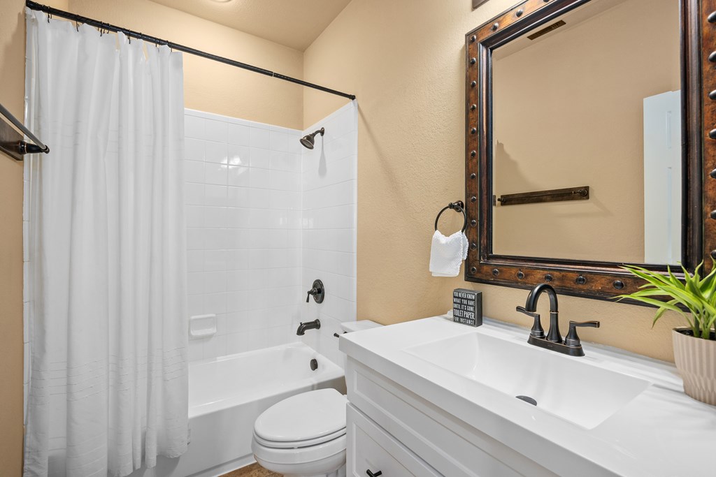 1095 Elm Pass Rd Property Photo 29