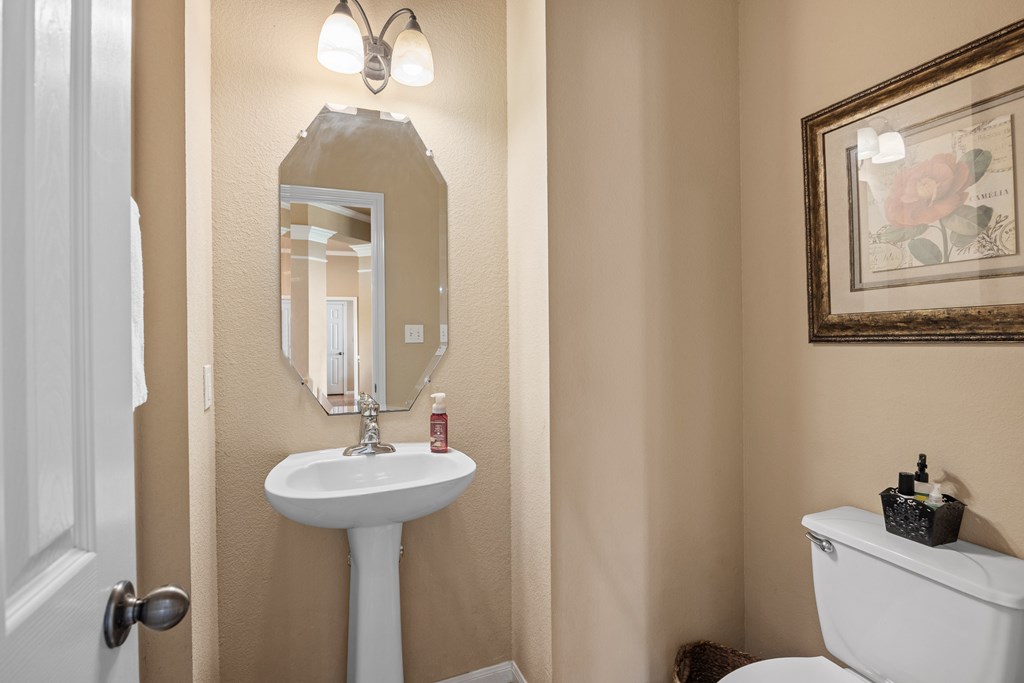 1095 Elm Pass Rd Property Photo 32