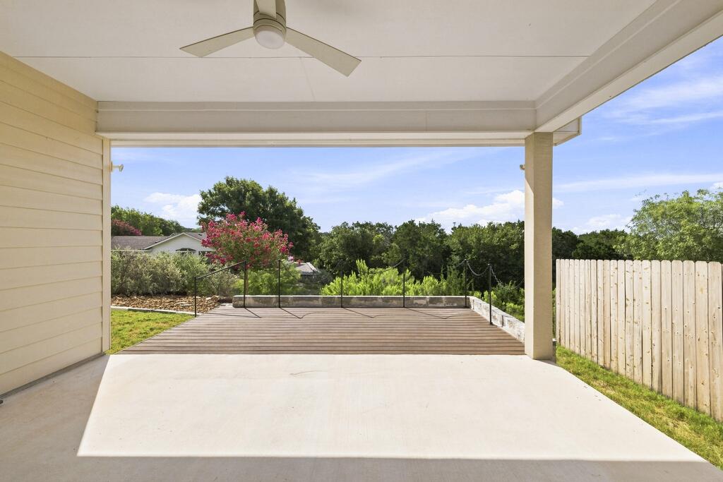 1153 Norfolk Ln Property Photo 17