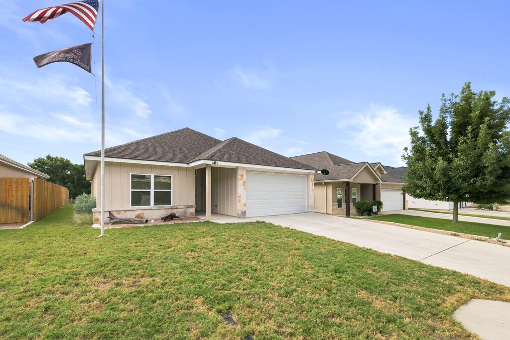 1153 Norfolk Ln Property Photo 23