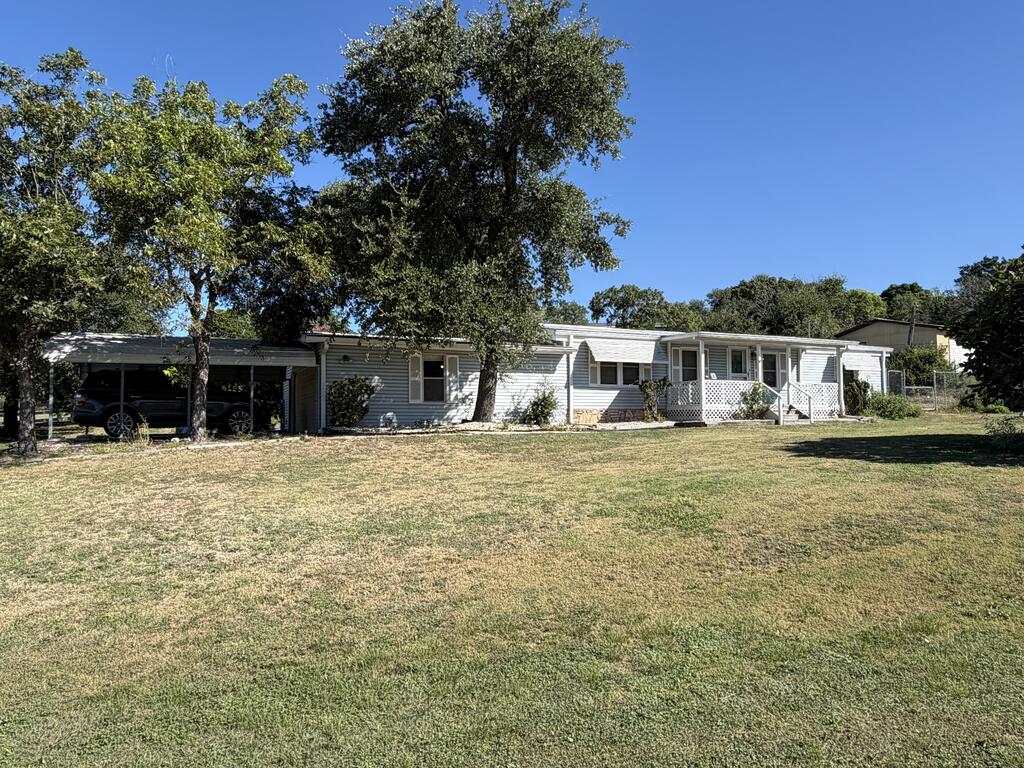 103 Silver Creek Property Photo 2