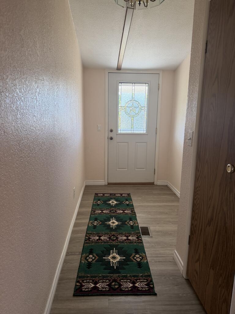 103 Silver Creek Property Photo 3