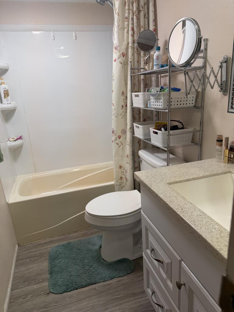 103 Silver Creek Property Photo 7