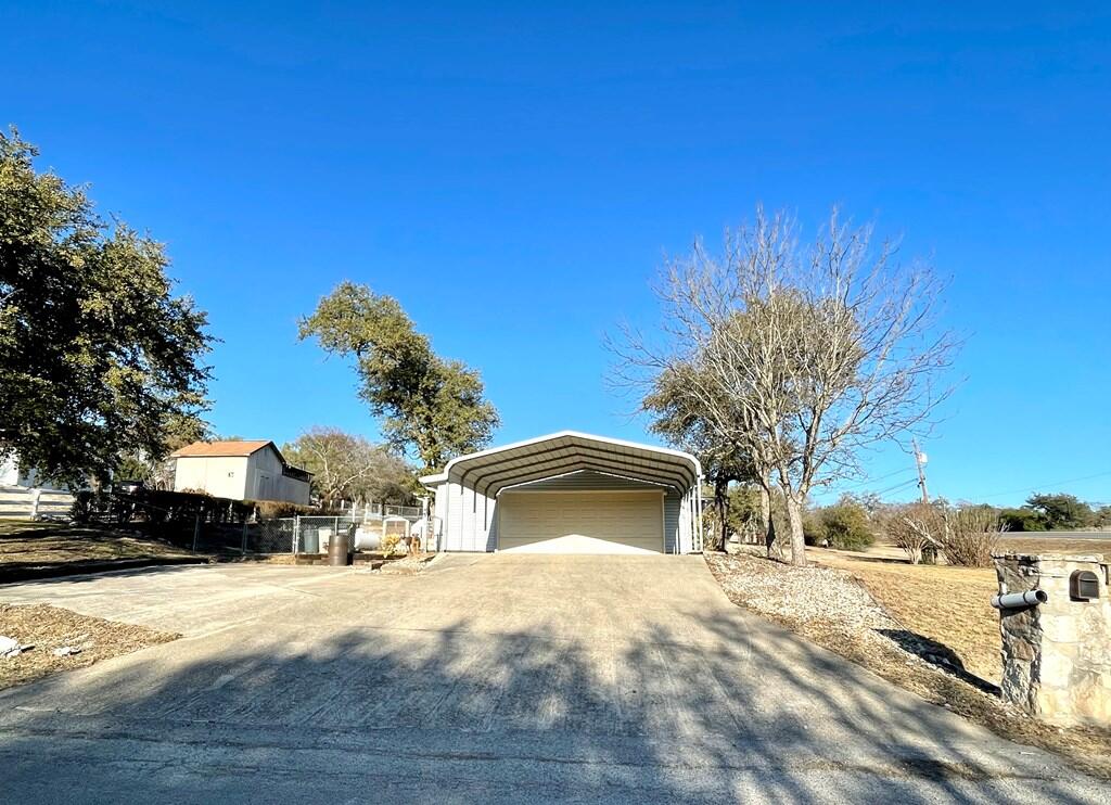 103 Silver Creek Property Photo 16