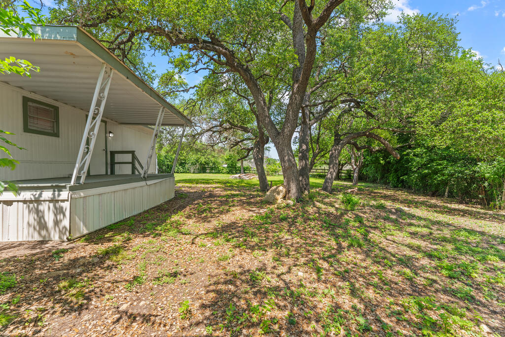 108 E White Wing Property Photo 19
