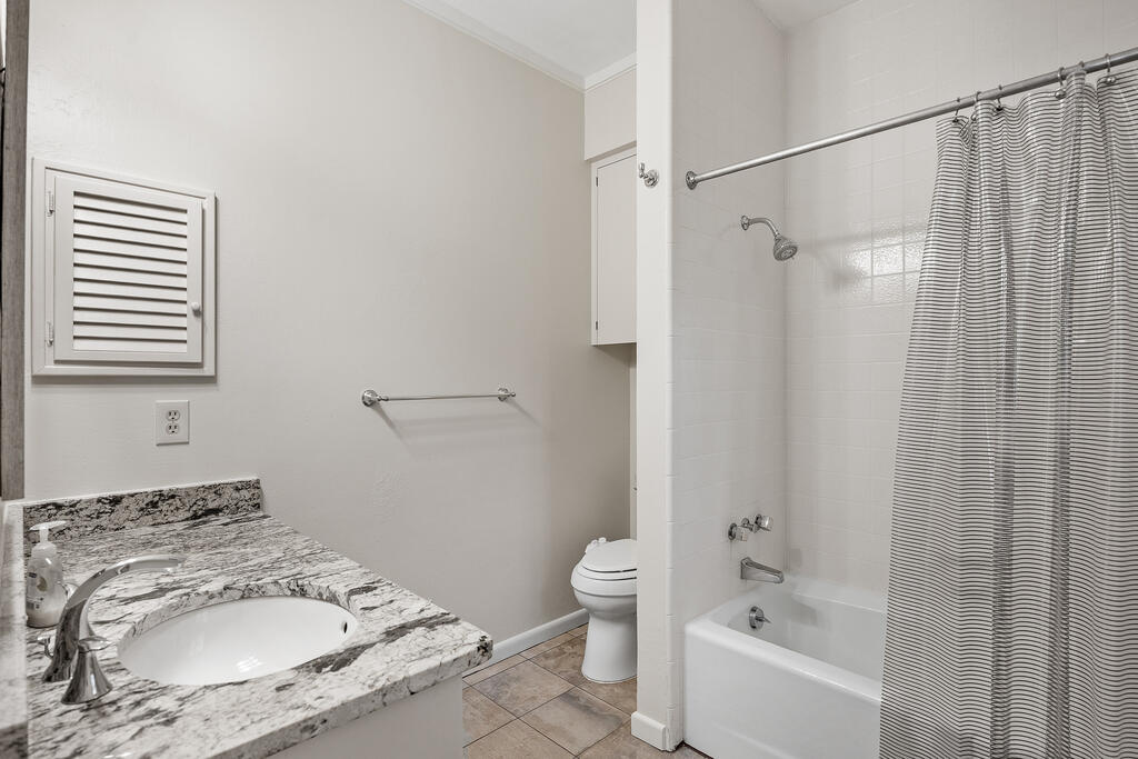 304 Spring Mill Dr Property Photo 25