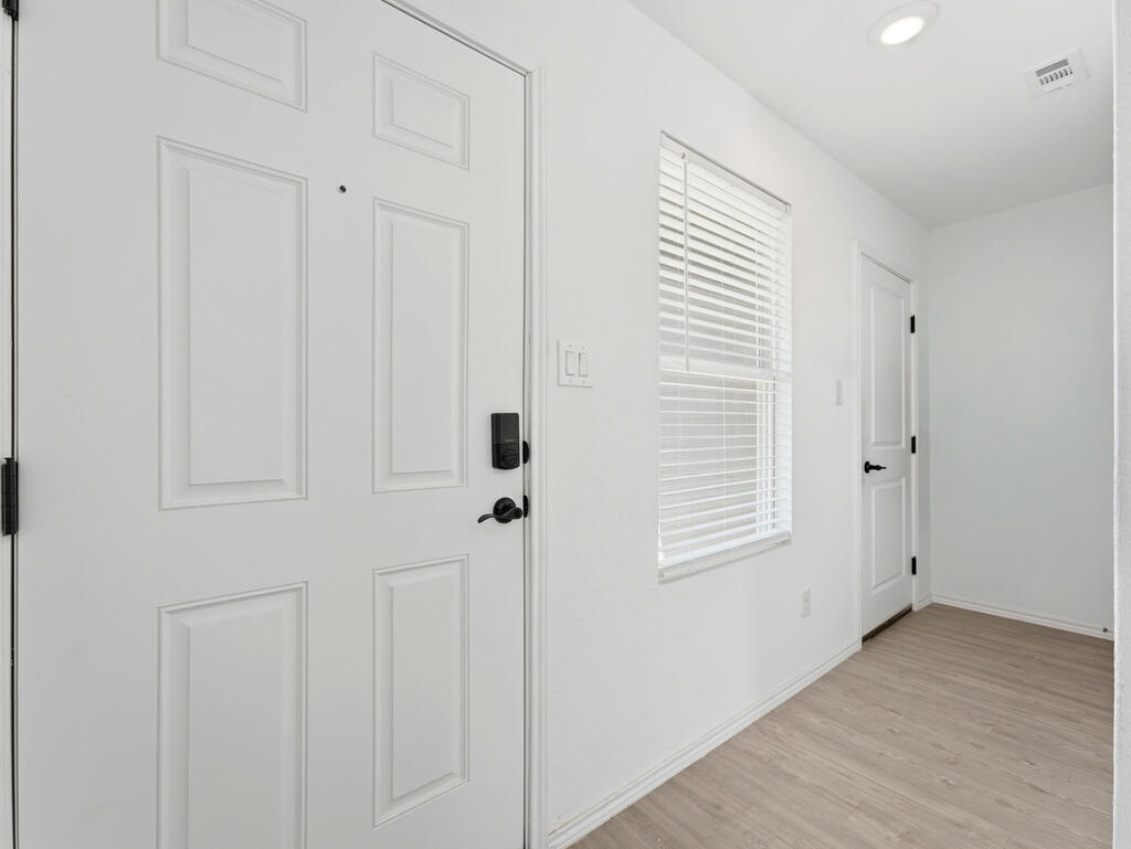 7851 Nessie Trails Property Photo 4