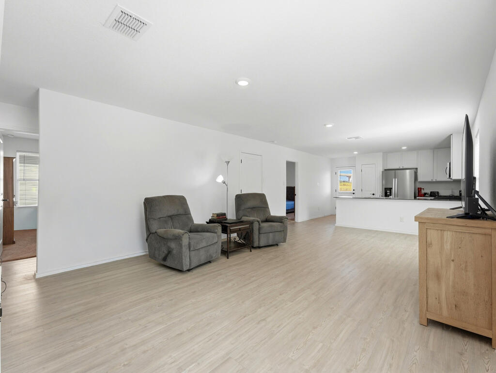 7851 Nessie Trails Property Photo 6