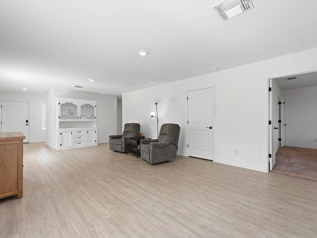 7851 Nessie Trails Property Photo 9