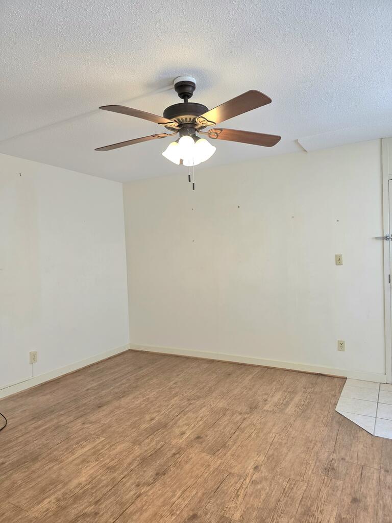1006 Guadalupe St Property Photo 6